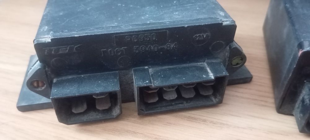 Реле Москвіч.. PC950 E (PC950, PC950 K), блок ЕПХ 1412.3733. реле 231.