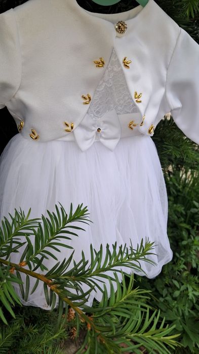 Sukienka do chrztu świętego stylizowana folk
