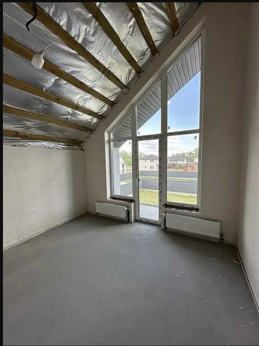 Продаж дуплексу с.Білогородка ,127 кв.м.,5 сот.землі,місце під 2 авто!