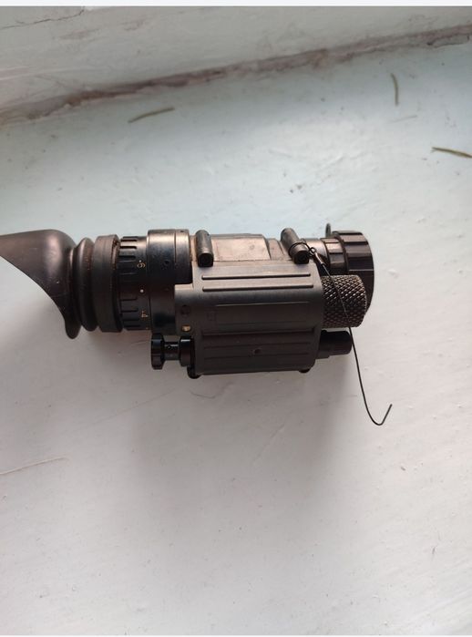 Pvs прилад нічного бачення