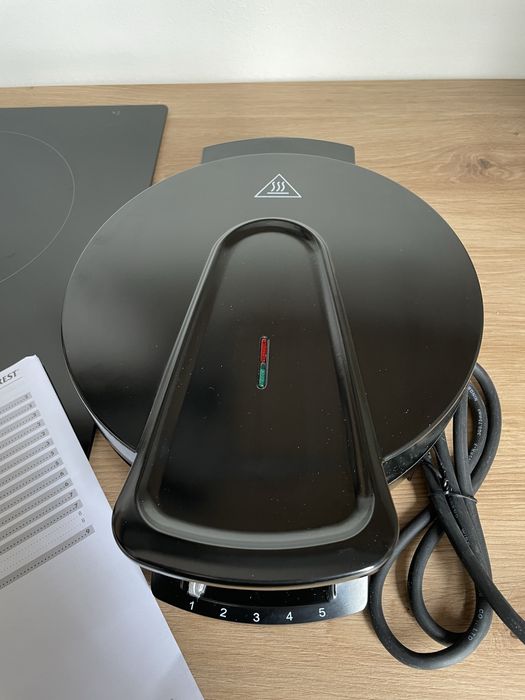Nowa gofrownica 1200 W