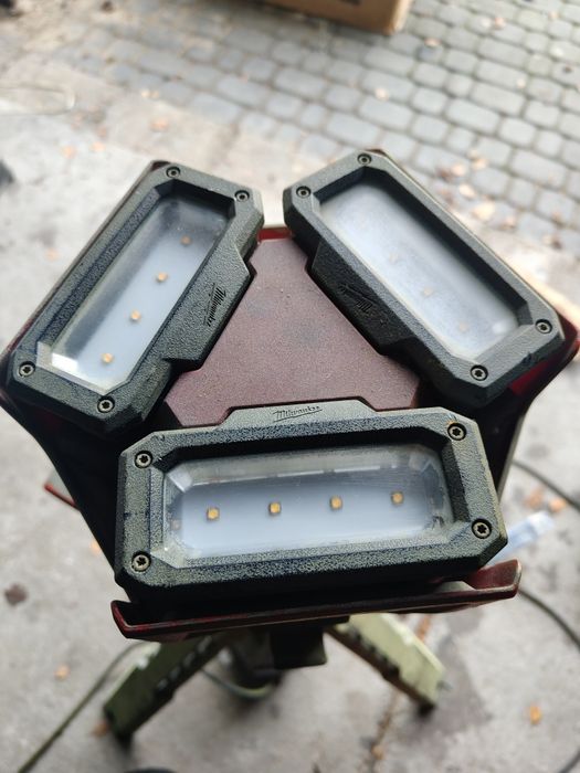 Lampa Milwaukee M18 HSAL