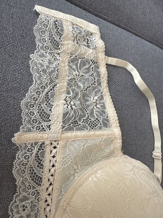 Бюстгальтер кремового кольору, новий