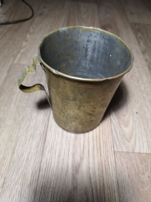 Старинная чаша из латуни