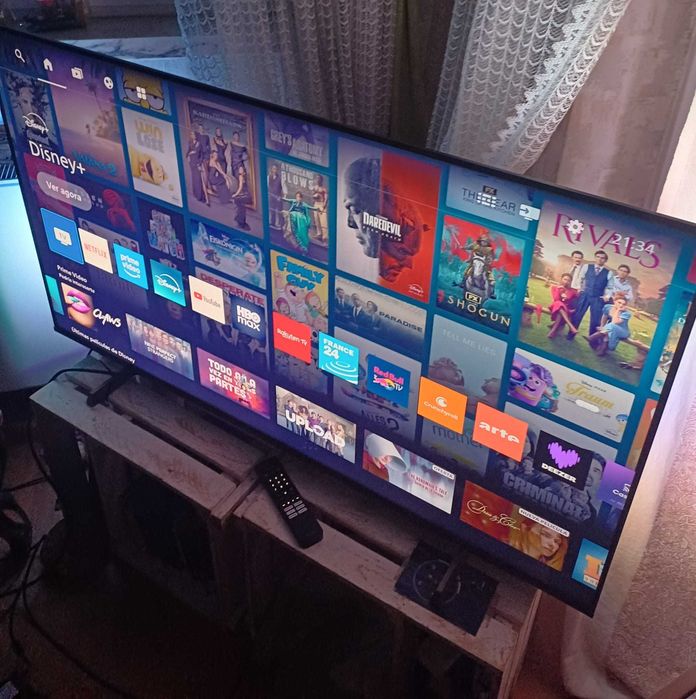 Philips Ambilight 55" 4K Smart TV (1 ano de uso) + Fatura + Caixa