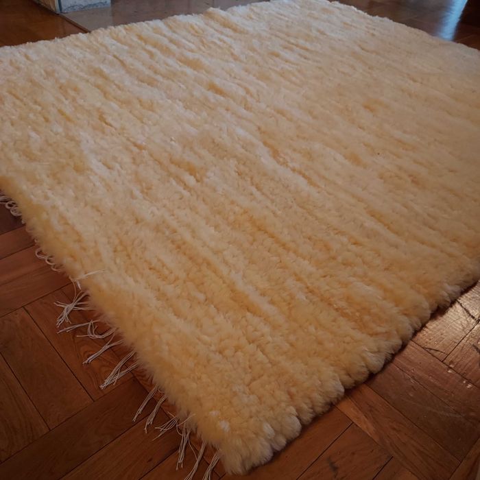 Ręcznie Tkany Dywan Narzuta Skóra Owcza Relugan Leczniczy HANDMADE