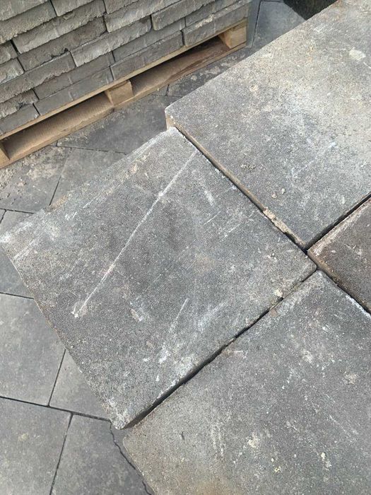 Продам тротуарную плитку Б/У толщина 6мм