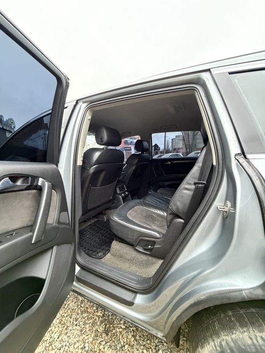 Продається Audi Q7