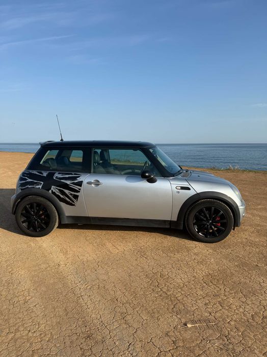 Mini Cooper R50 (2001 / 1.6)