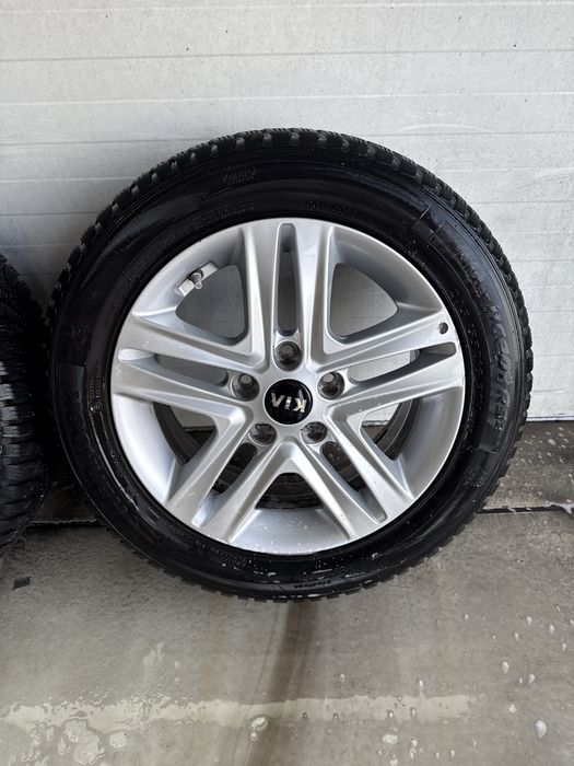 Alufelgi kia Ceed 5x114,3 16 cali z oponami zimowymi 205/55-16 TPMS