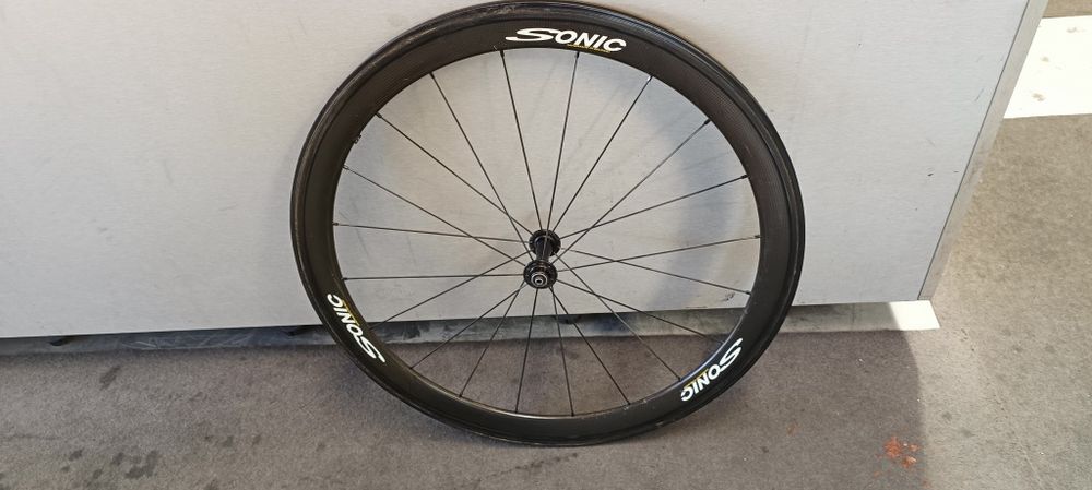 Roda estrada SONIC