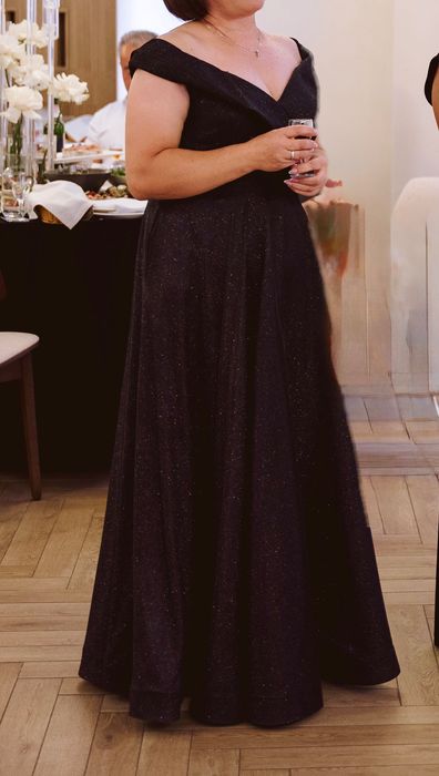 Вечірня, випускна, святкова, блискуча чорна сукня