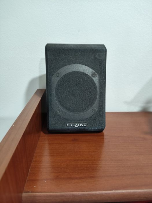 Sistema de som 2:1 creative inspire P380