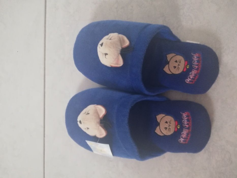 Chinelos  - 28 cm - Novos com etiqueta