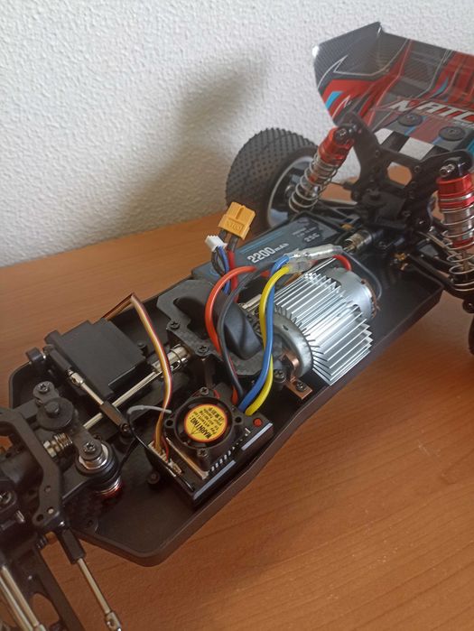 Carro telecomandado Wltoys 104001 escala 1/10 NOVO