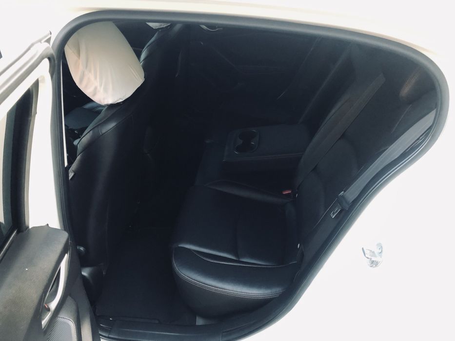 Продажа Mazda3 полная комплектация