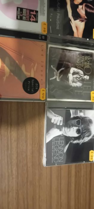 Música em CD Best Of ou Greatest Hits Internacionais Letra L.