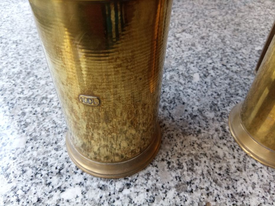 Conjunto de copos medidores em bronze