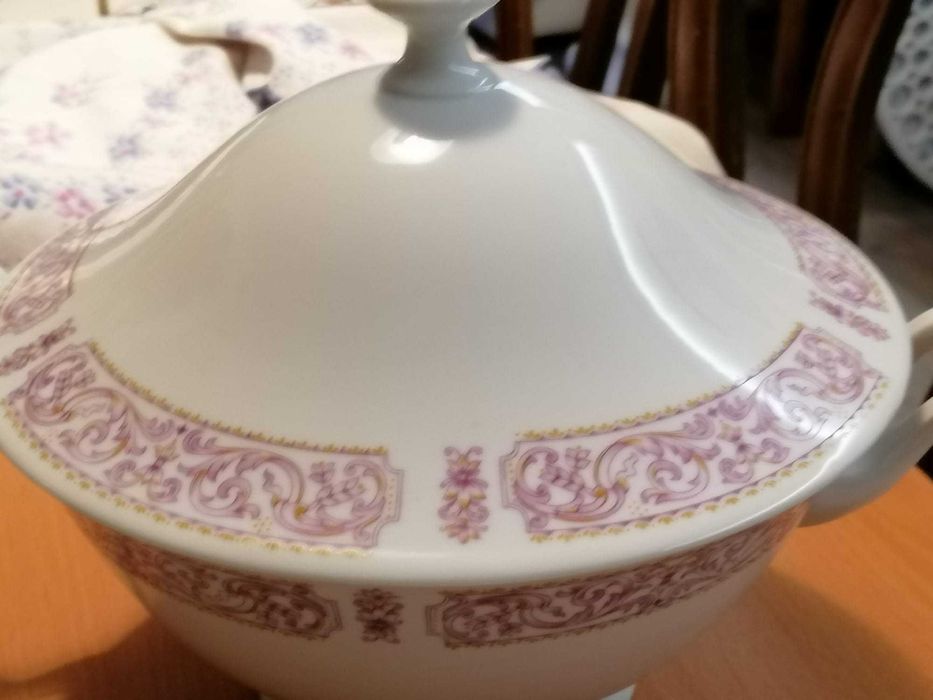 Seviço de jantar para 12 pessoas