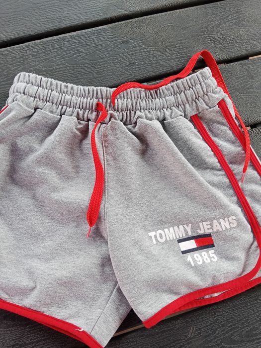 Spodenki  Tommy Hilfiger na 152
