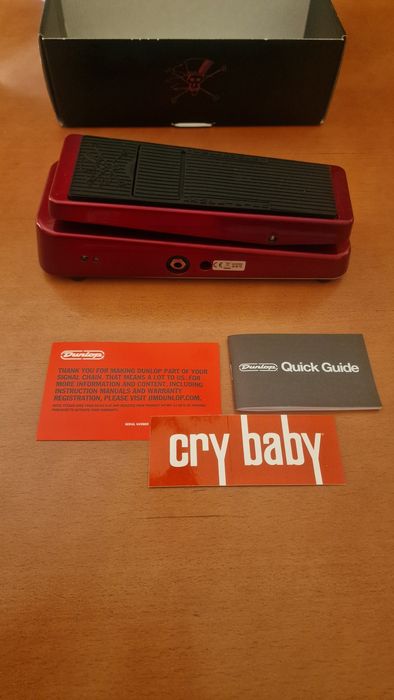 Pedal Cry Baby Slash SW-95 + adaptador