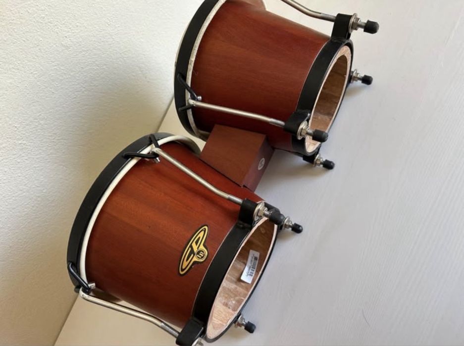 Conjunto material percussão