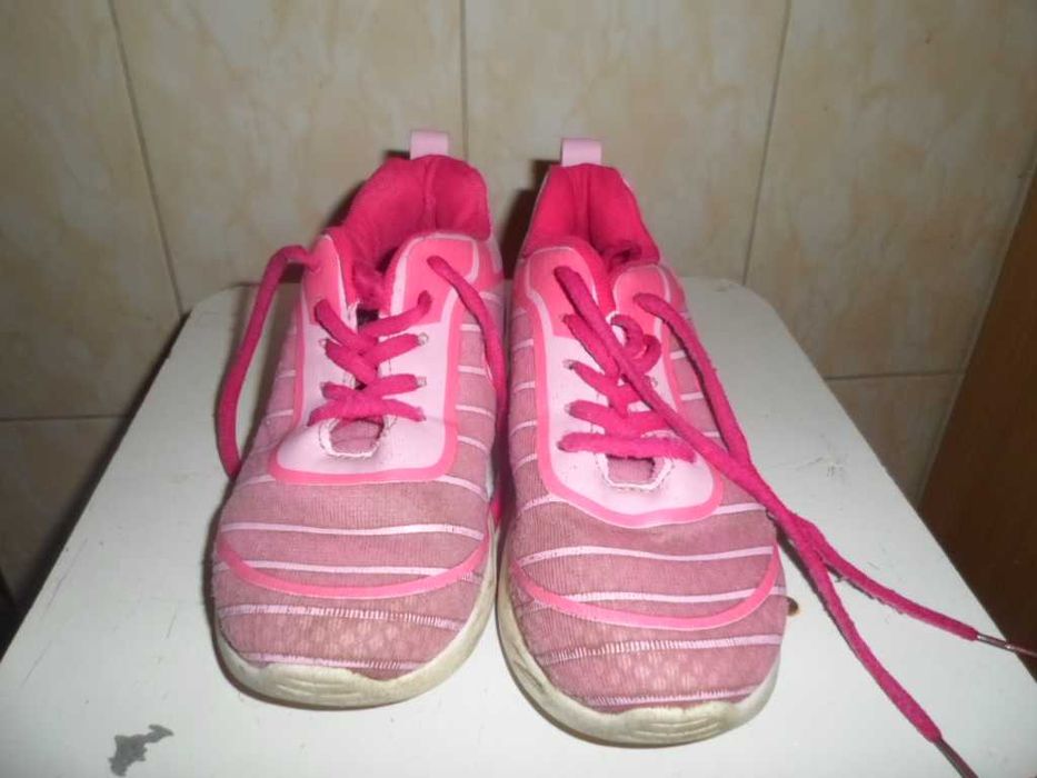Кросівки дитячі на дівчинку
