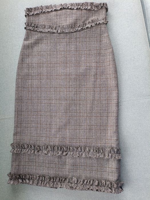 Спідниця осіння,,FLOW,, the label.