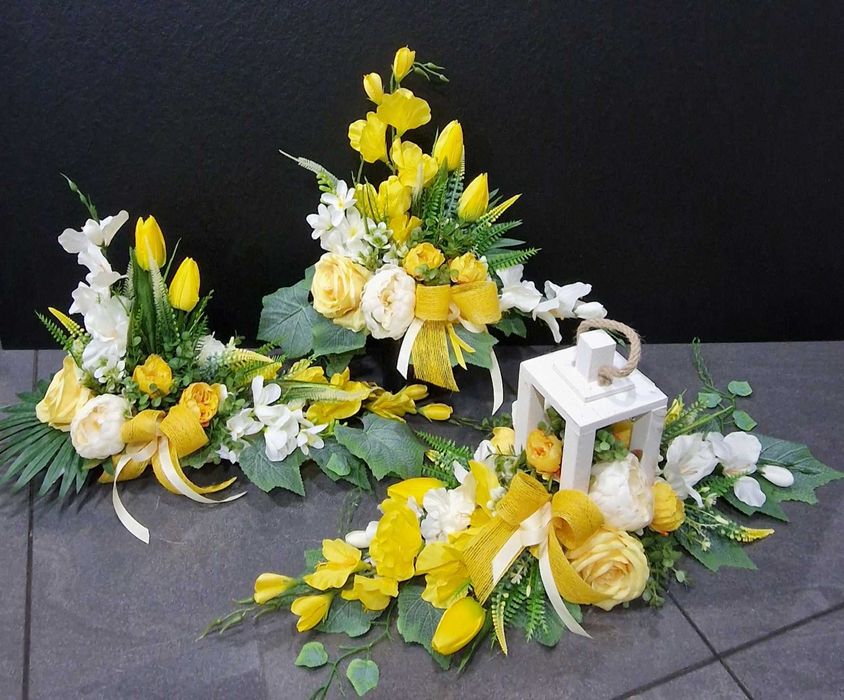 Komplet kompozycji kwiatowych na grób 2xstroik + wkład do wazonu WG112