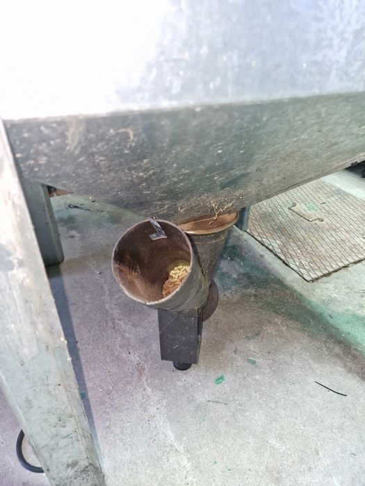 Deposito em chapa para pellets