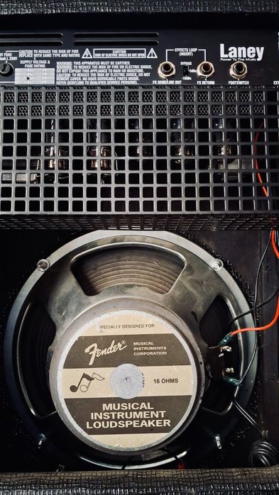 Laney LC-15 лампа + динімак Fender 12