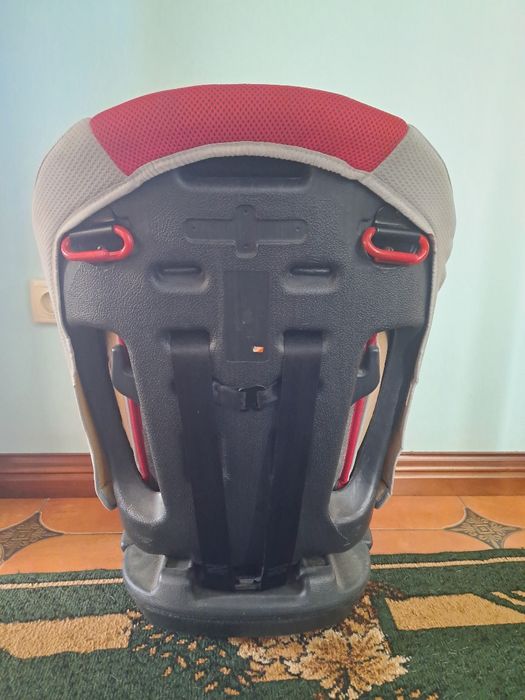 Продам дитяче автокрісло