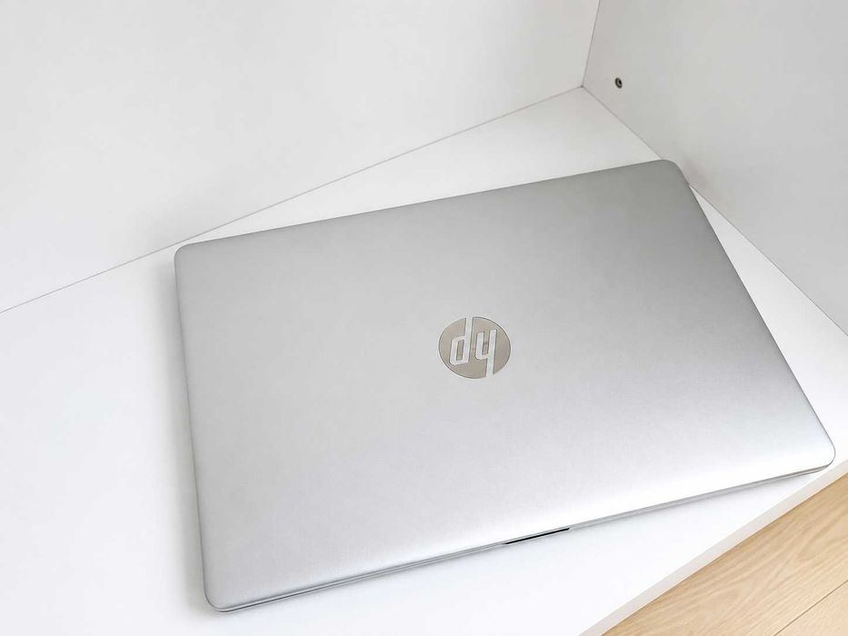 HP 15s i3-1115G4 8GB 256GB SSD  – Usado | Garantia + Fatura