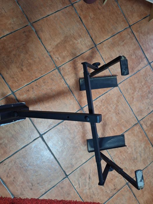 Suporte para TV ou Microondas ou forno