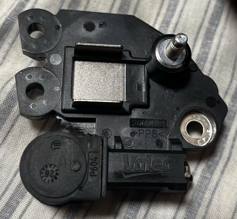 Regulator Napięcia