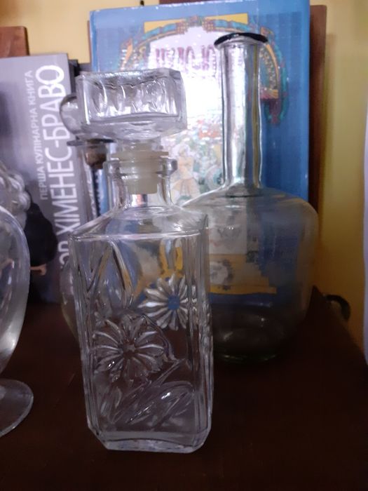 Обмін чи продаж графинів та декоративних бутилок часів СССР