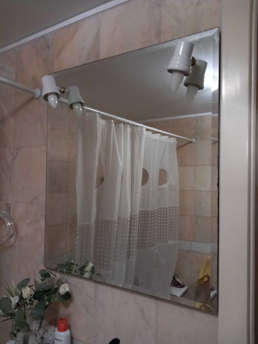 ESPELHO de Casa de Banho - em Excelente estado