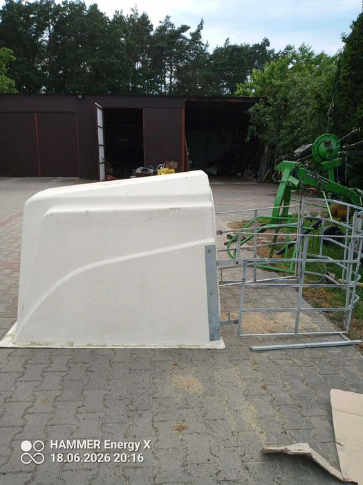 budka do wychowu cieląt - igloo