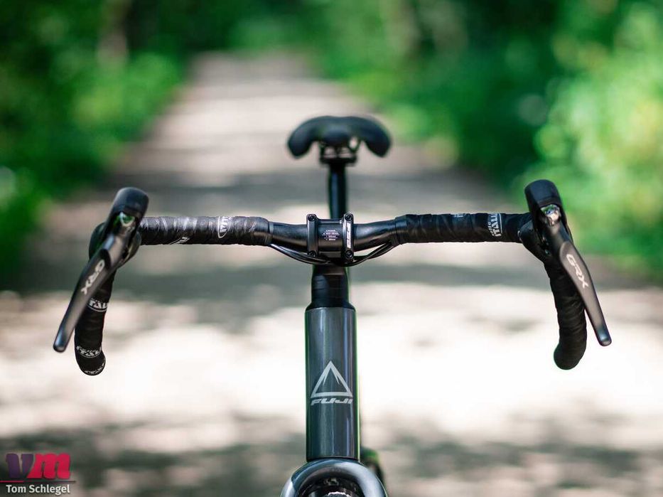 Rower gravel FUJI JARI 1.1 CARBON 59cm (XL) SHIMANO GRX 810 Hydraulika