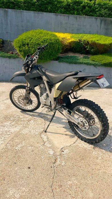 AJP PR3 125 2011
