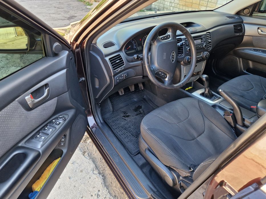 KIA     Magentis