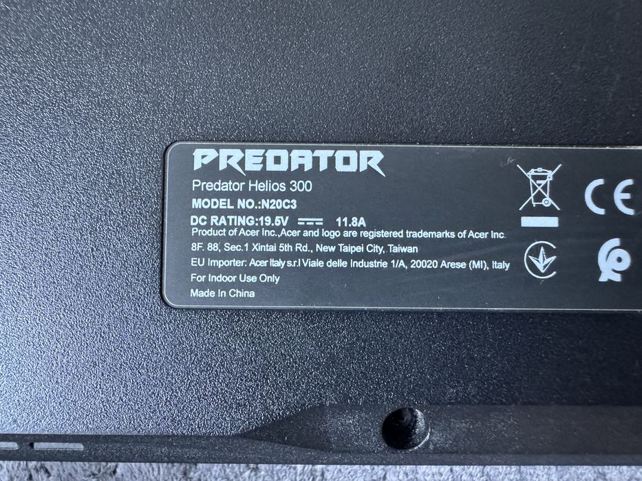 Laptop Acer Predator Helios 300 i7 10750h 240hz rtx 2070