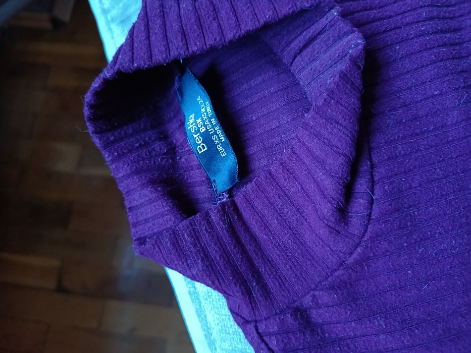 4 bluzki Amisu, Bershka XS, jedna nowa