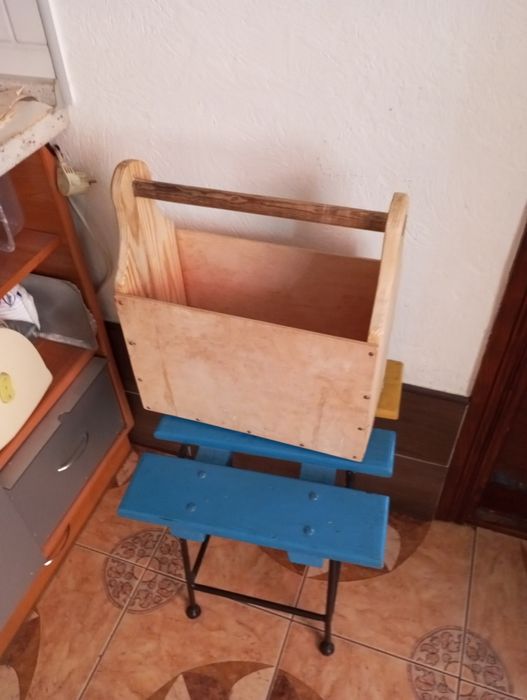 Ящик під інструмент для плотника або столяра.