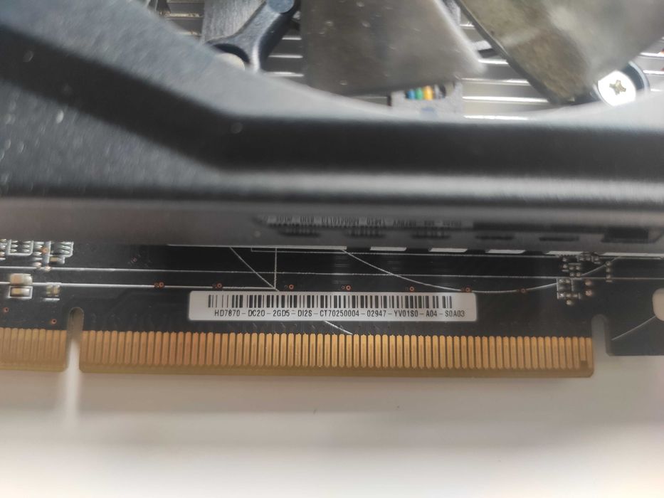 Placa Gráfica ASUS Radeon HD 7870 v2 DirectCU II 2GB GDDR5