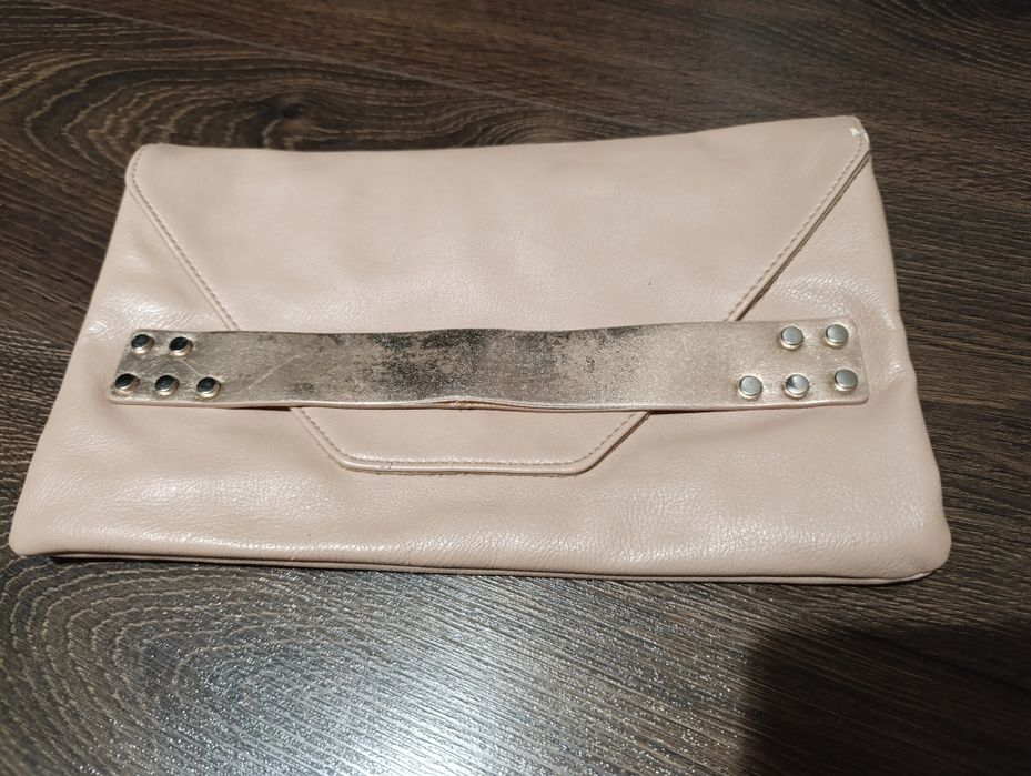 Пудровий клатч mango вживаний