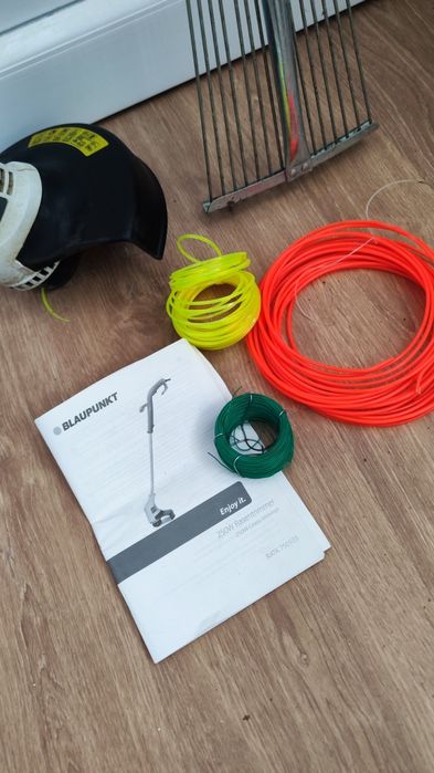 Vendo Aparador Blaupunkt + Acessórios