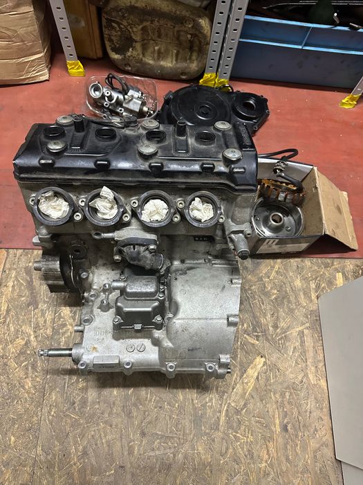 Suzuki Gsxr 750/600 2008 (вилка, двигун   )