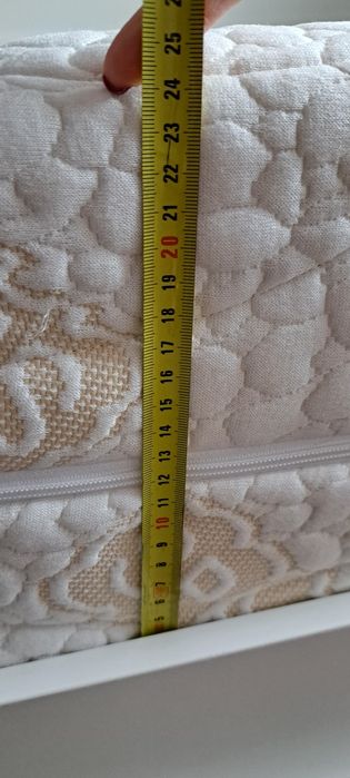 Materac solidny i wygodny kontynentalny marki MART 140X200 Krokodylek,