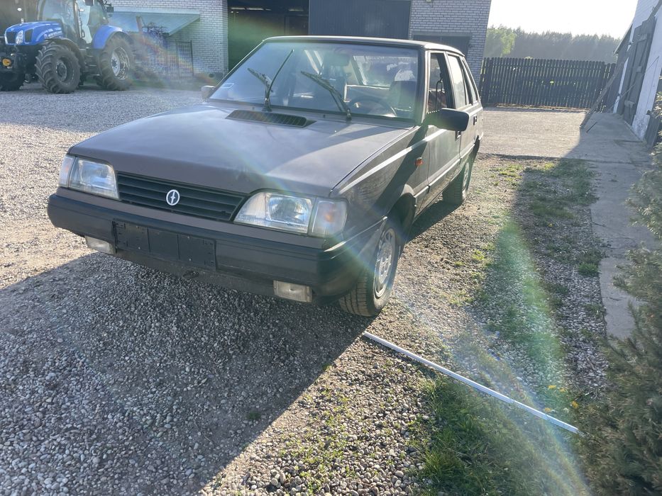 Sprzedam polonez caro 1,6GLE